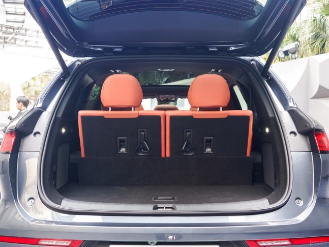 BYD Tang L 2026
