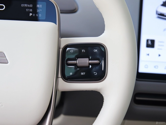 LiXiang i8 2025