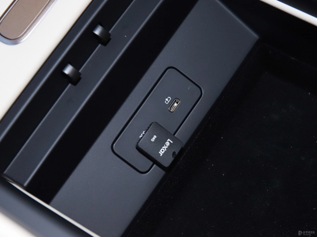LiXiang i8 2025