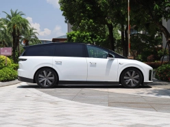 LiXiang i8 2025