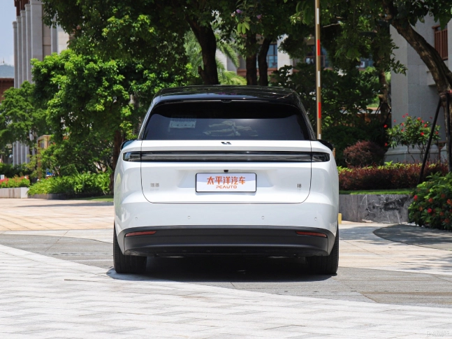 LiXiang i8 2025