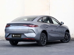 BYD E7 2025